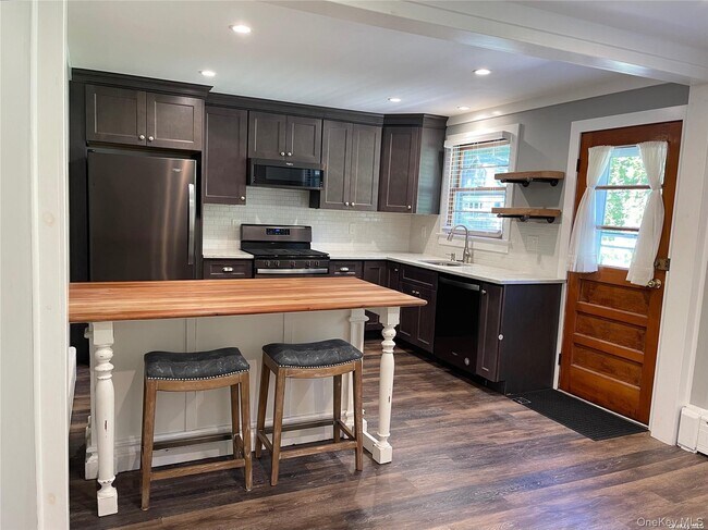 Foto del edificio - 77 Boulevard Ave