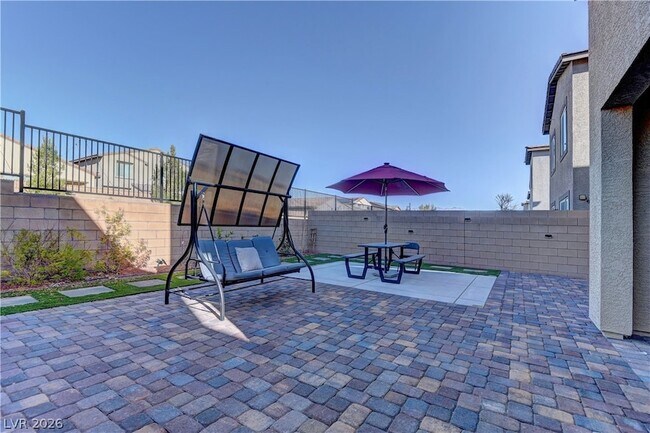 Foto del edificio - 8827 Roadrunner Ravine St