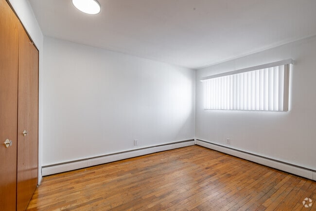 1BR, 1BA - 790SF - Bedroom - Belle River Apartments