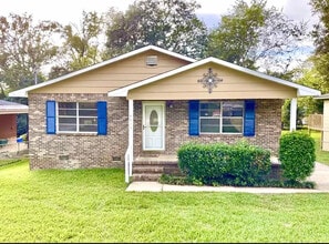 Building Photo - 4715 18th Ave