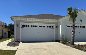Building Photo - 1553 Good Life Wy