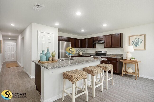 Building Photo - 42 Pine Hill Ln