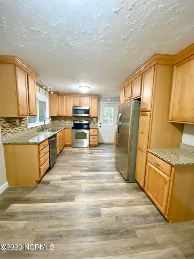Building Photo - 2609 Dawson Cabin Rd