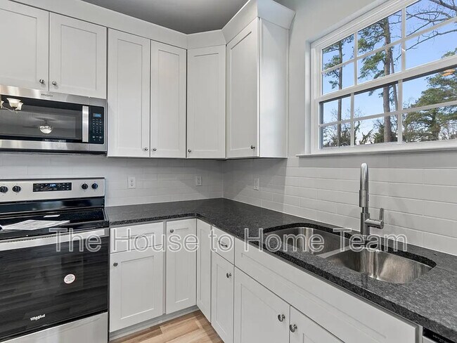 Foto del edificio - 1026 Norview Ave