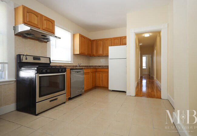 Foto del edificio - 110 Murdock St