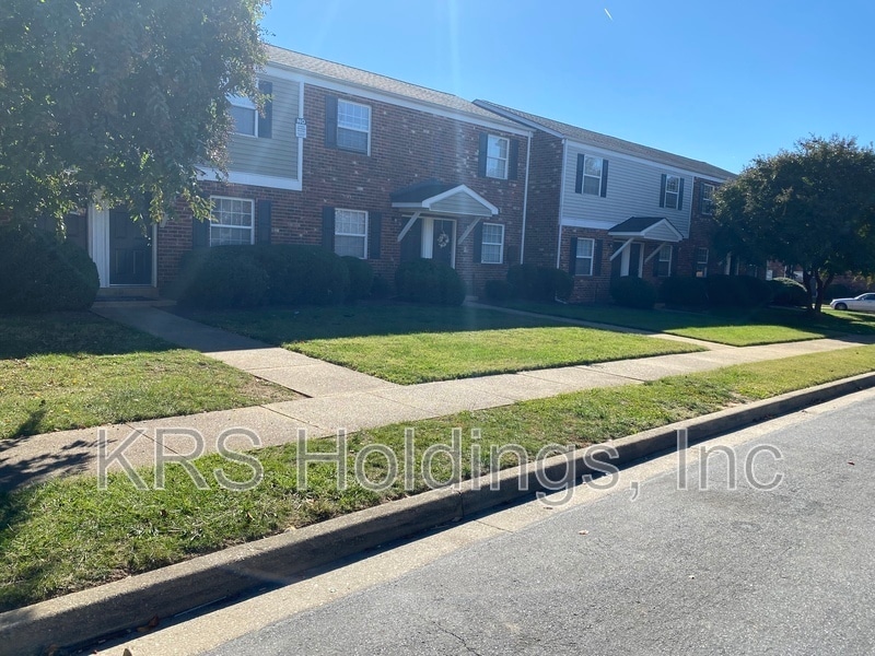 Primary Photo - 708 e 18th