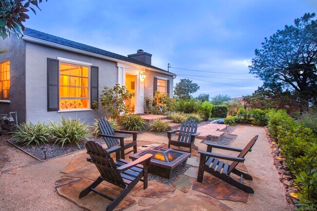 Foto del edificio - 561 Van Dyke Ave