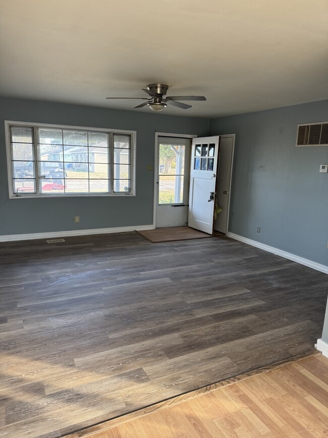 Foto del edificio - 3315 SW Clare Ave