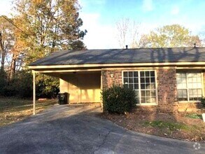 Building Photo - 226 Huffaker Rd NW