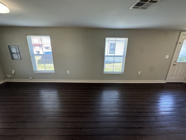 Foto del edificio - 836 Stewart St