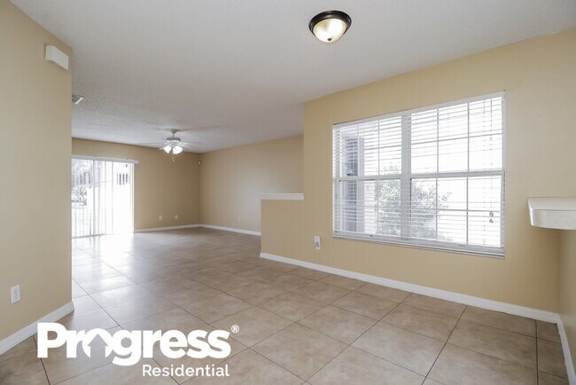 Foto del edificio - 15308 Starleigh Rd