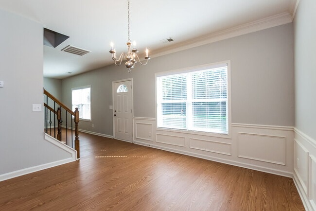 Building Photo - 98 Mercer Ln