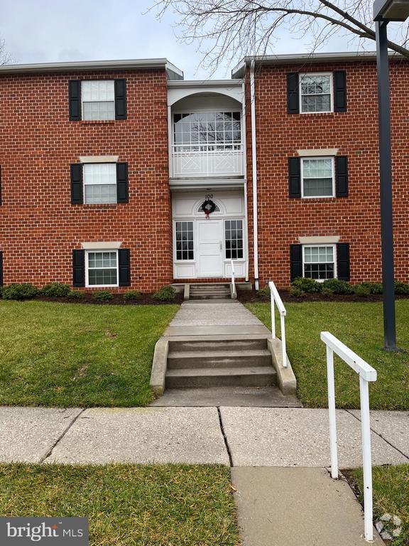 Building Photo - 100 Castletown Rd