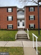 Building Photo - 100 Castletown Rd