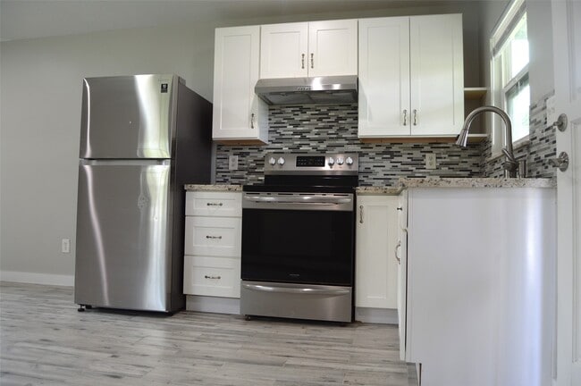 Building Photo - 29315 Burton Cemetery Rd