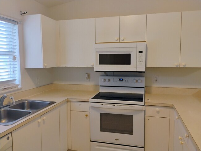 Foto del edificio - 2205 Wayne Ave S