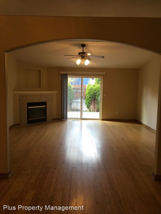 Building Photo - 3 br, 2 bath House - 149 NW Antler Loop