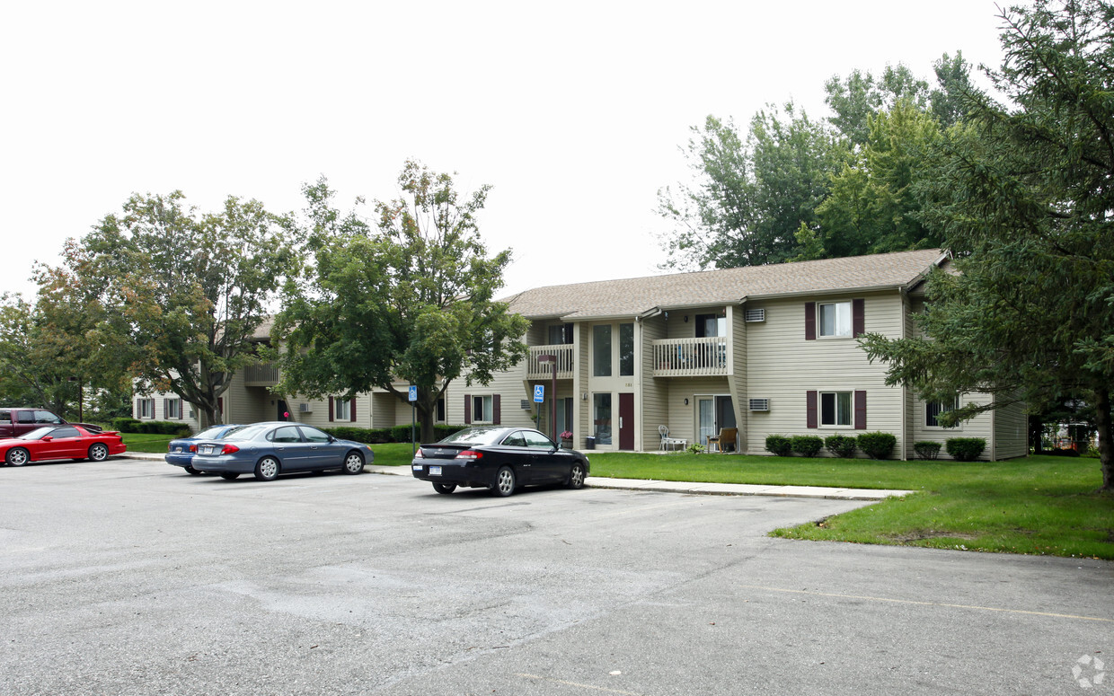 Foto del edificio - Carleton Apartments