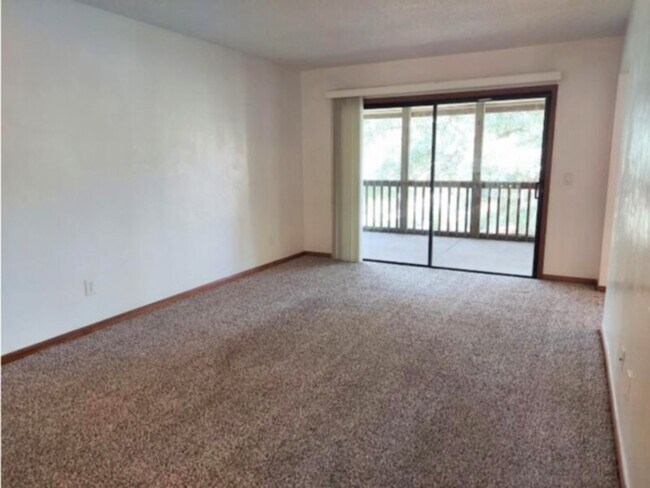 Foto del edificio - Palm Coast Condo: UNFURNISHED 2 bedroom, 2 bath  www.WeRentSunshine.com