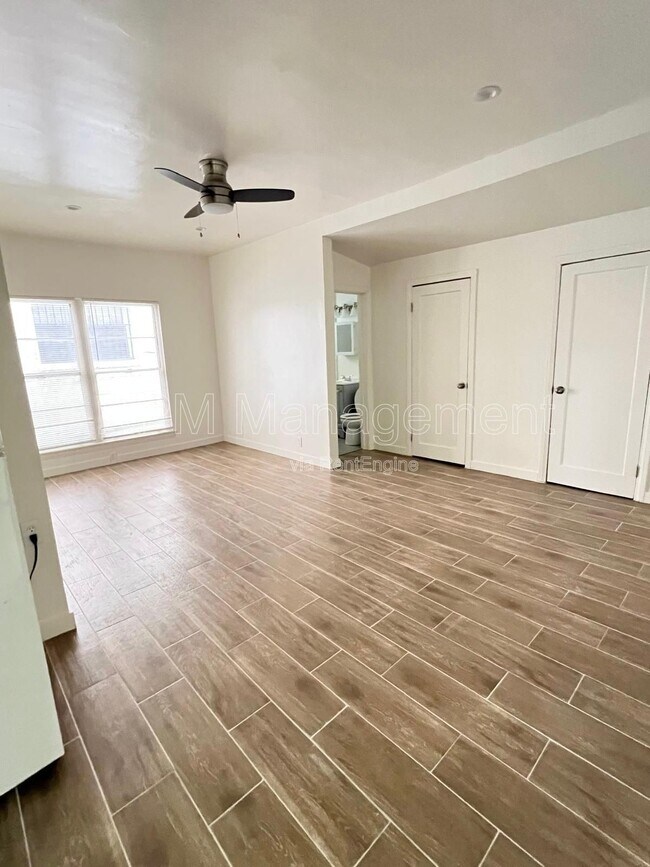 Foto del edificio - 619 Normandie Ave