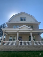 Building Photo - 410 Kerper St