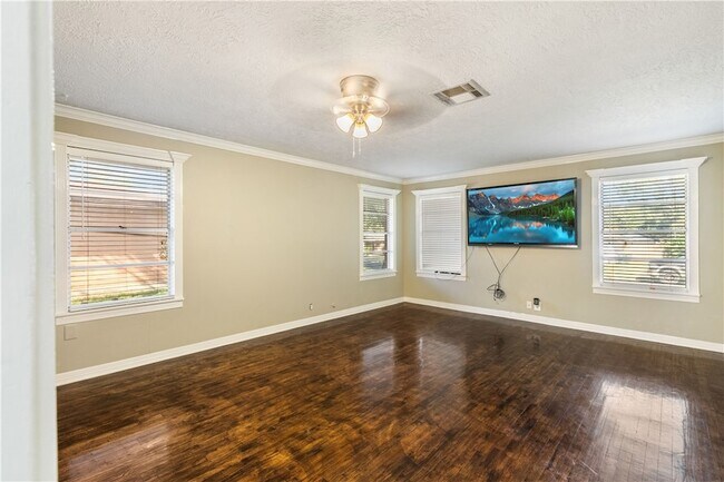 Foto del edificio - 209 Helena St