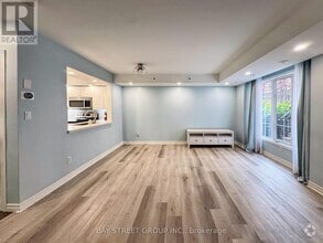 Building Photo - 3-303 Everson Dr