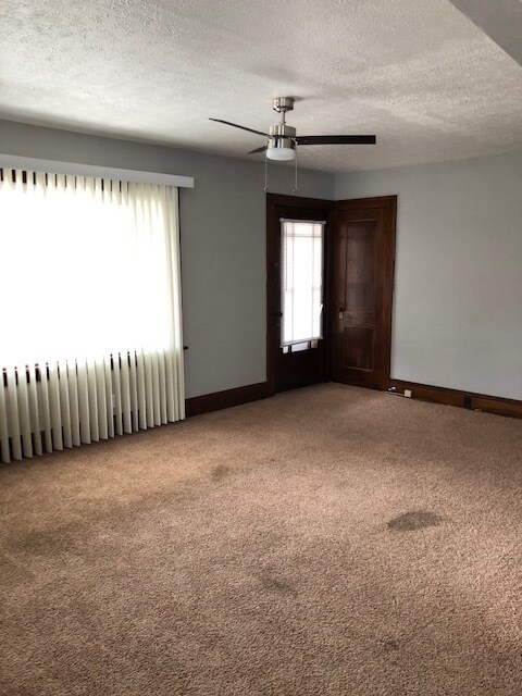Building Photo - 5220 Northcliff Ave