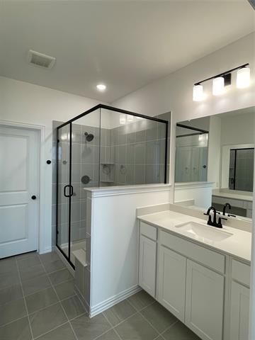 Building Photo - 516 Parkside Dr
