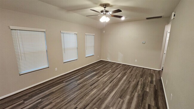 Foto del edificio - 8131 Blooming Meadow Ln