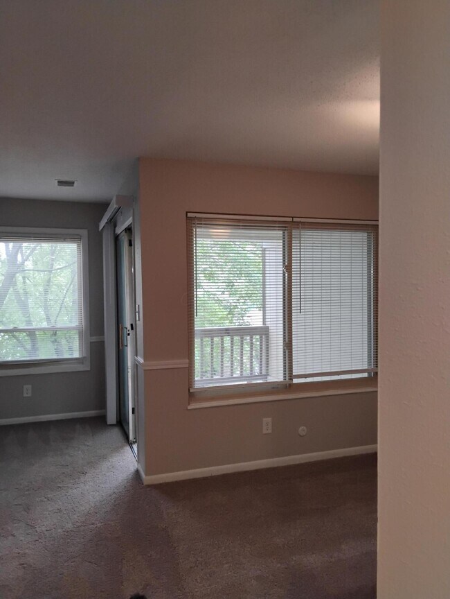 Foto del edificio - 1475 Cliff Ct