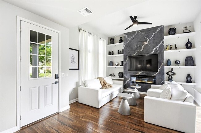 Building Photo - 7706 Mandela Bend