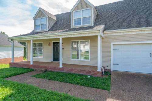 Foto del edificio - AVALIABLE FOR MOVEV NOW ..............