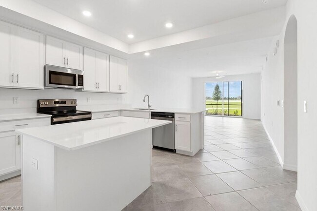 Foto del edificio - 5651 Double Eagle Cir