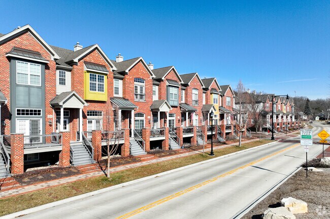 Townhomes along the Fox are popular in Algonquin.