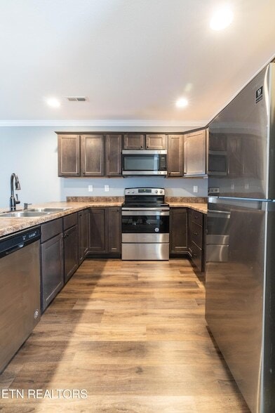 Building Photo - 924 Warrior Hill Dr