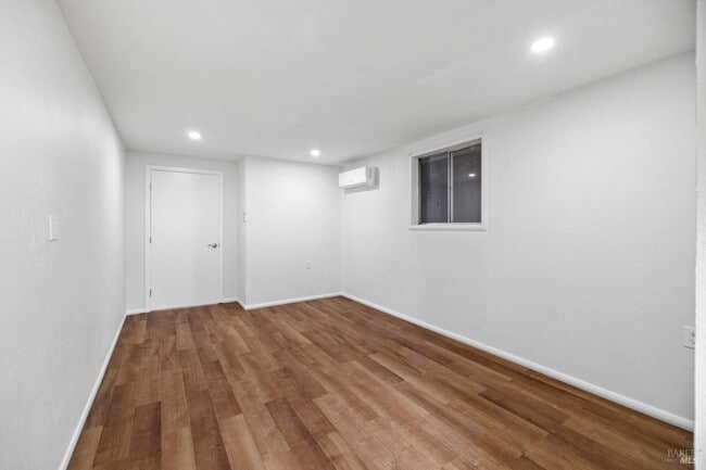 Foto del edificio - 620 2nd St E