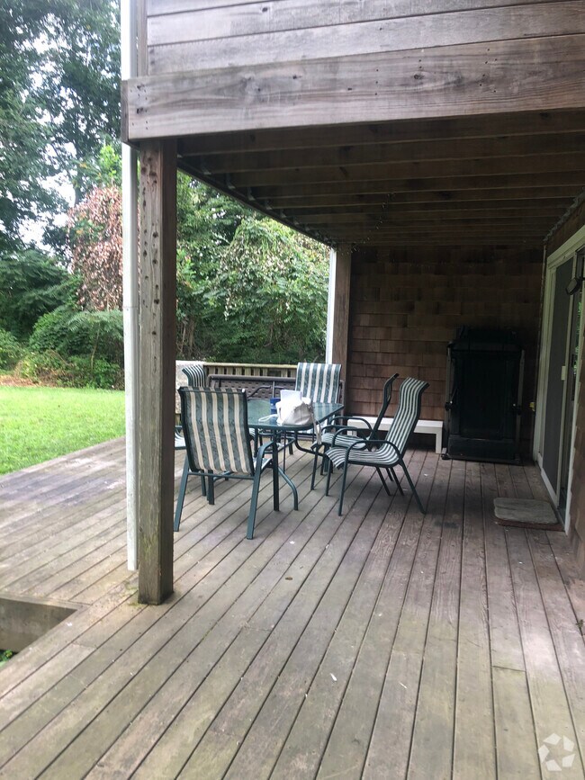 Apartments for Rent Near Quinnipiac University Hamden, CT Student