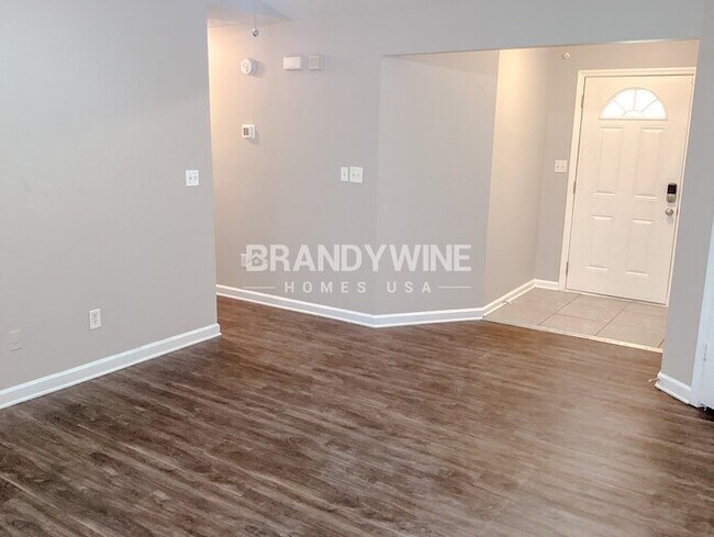 Foto del edificio - 289 Montego Cir