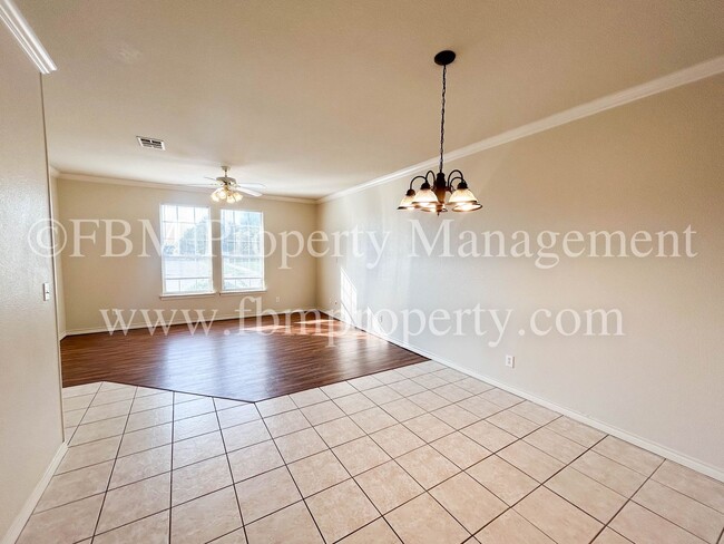 Building Photo - 700 Biloxi Dr
