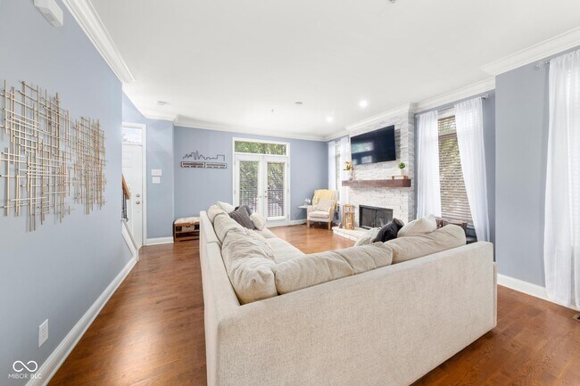 Foto del edificio - 537 E New York St