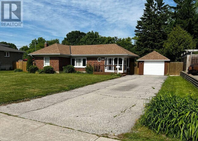 Photo du bâtiment - 105 Bayview Dr
