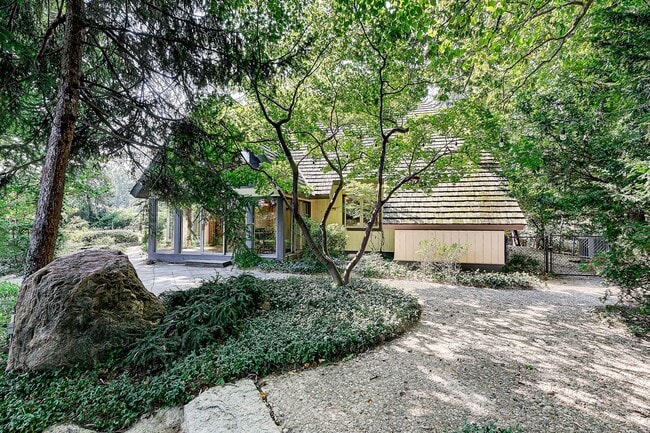 Building Photo - 4301 Cold Spring Rd