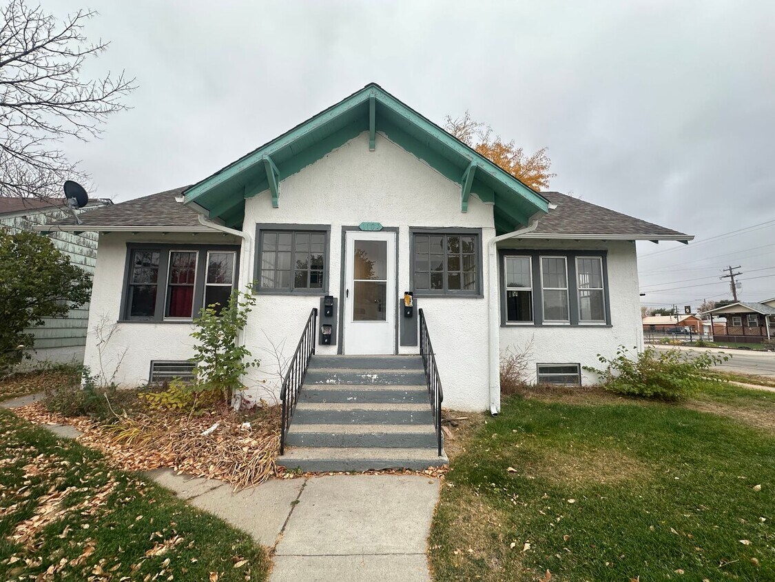 Foto principal - 1102 E 14th St