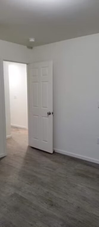 Foto del edificio - 809/811 W 8TH