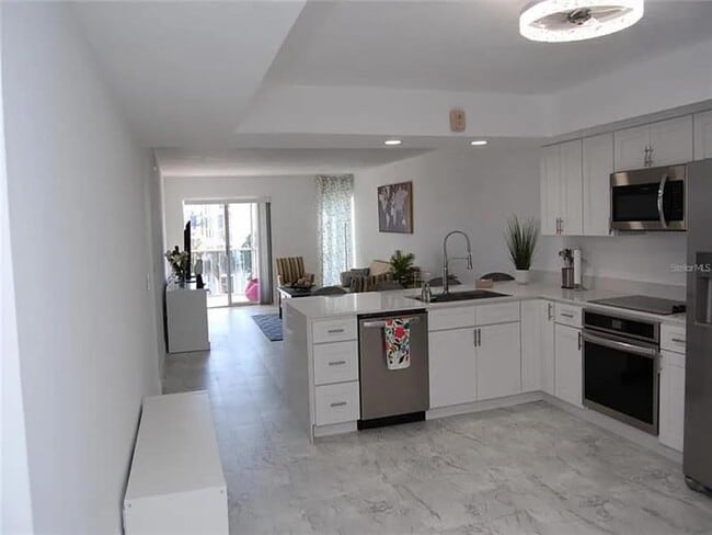 Building Photo - 4904 38th Way S