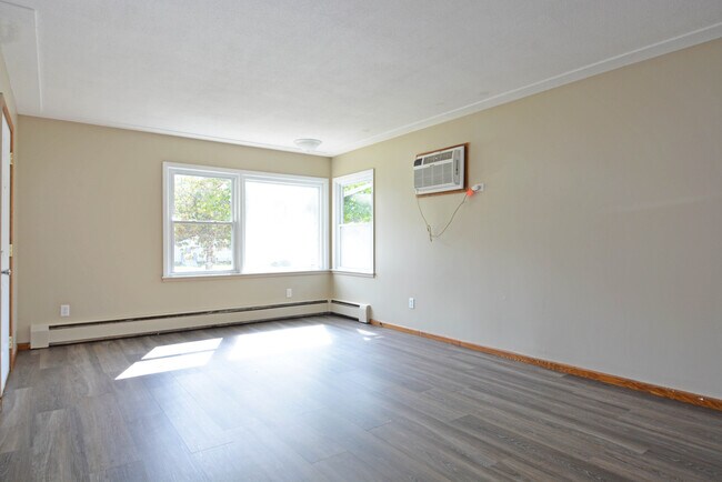 Building Photo - 1739 37th ave ne
