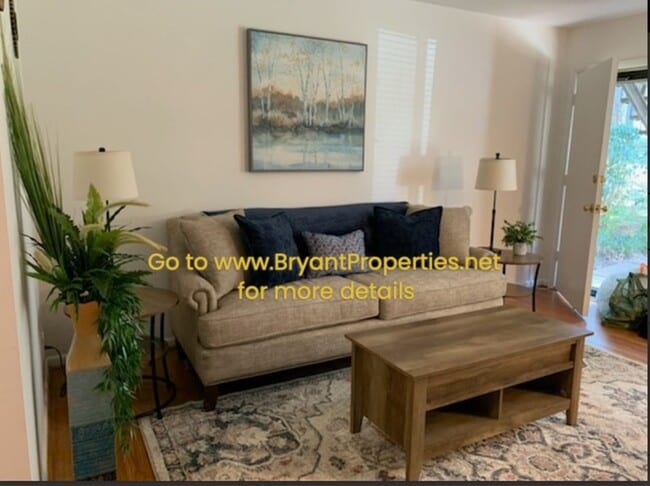 Foto del edificio - Nashville- Vanderbilt Area - Furnished 1-Bedroom