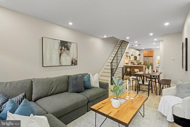 Foto del edificio - 648 N 36th St