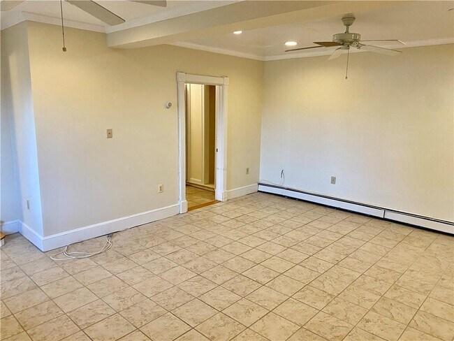 Foto del edificio - 16 Clearview Ave